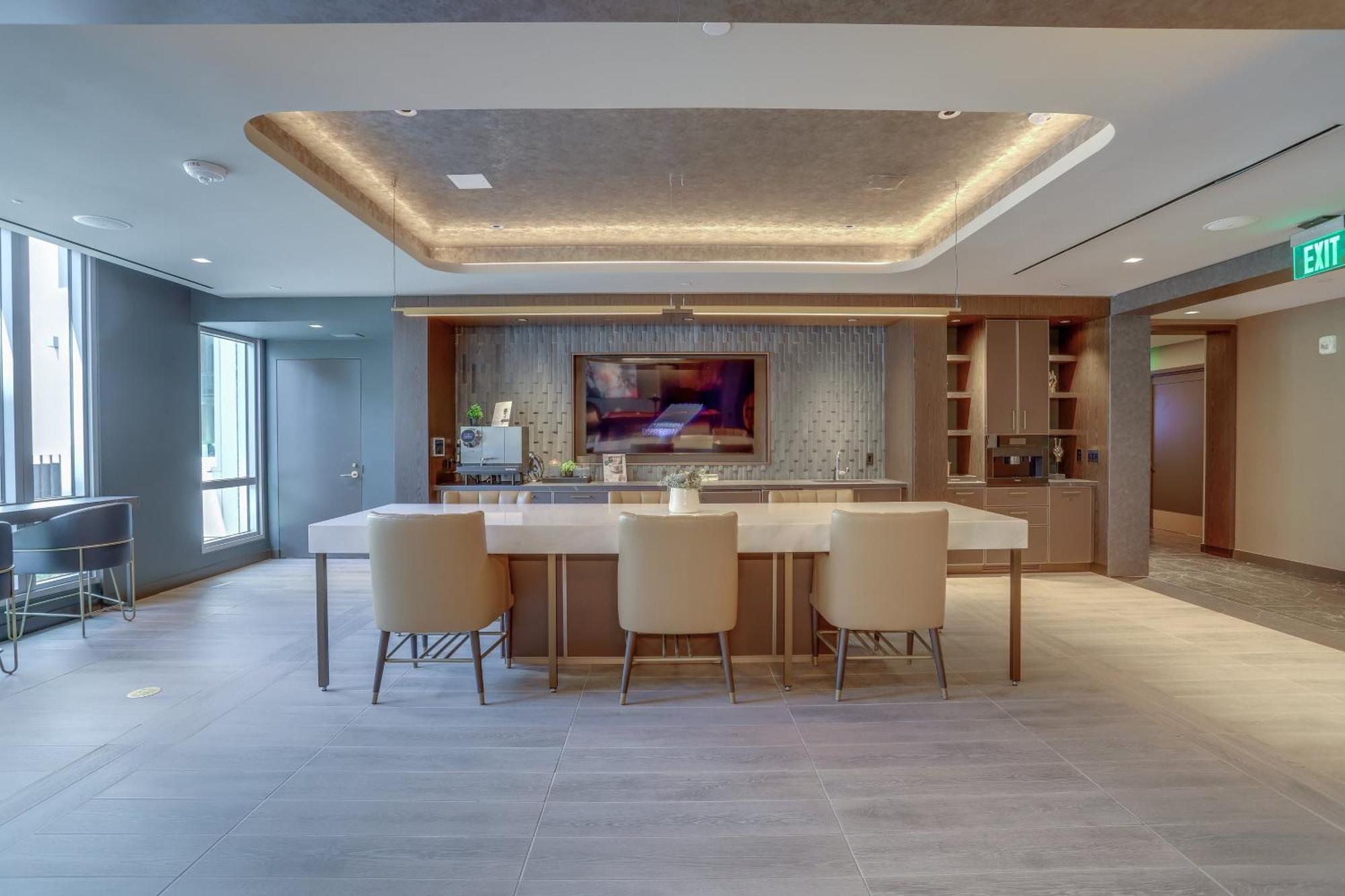 Stylish Condo At Clarendon With Rooftop Views Arlington Exteriér fotografie