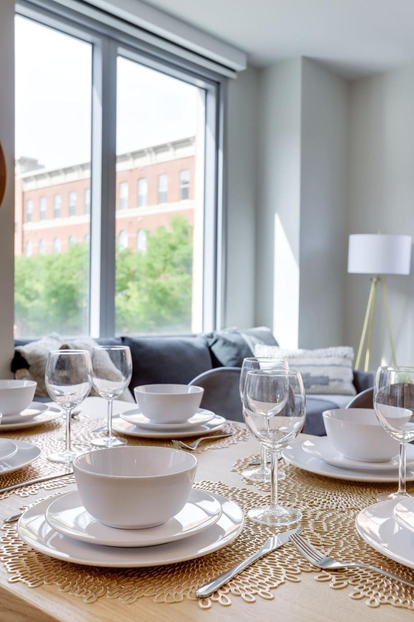 Stylish Condo At Clarendon With Rooftop Views Arlington Exteriér fotografie