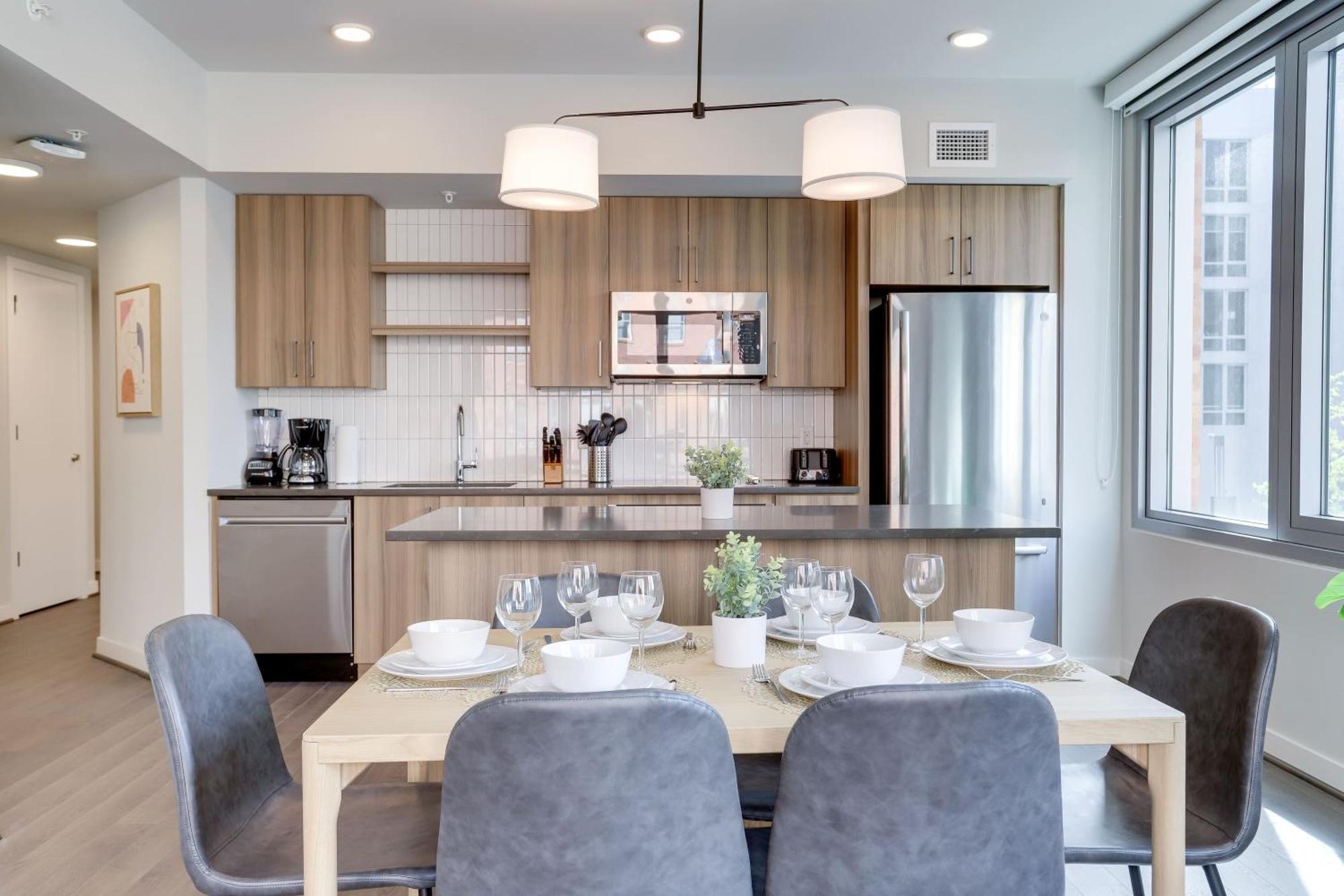 Stylish Condo At Clarendon With Rooftop Views Arlington Exteriér fotografie